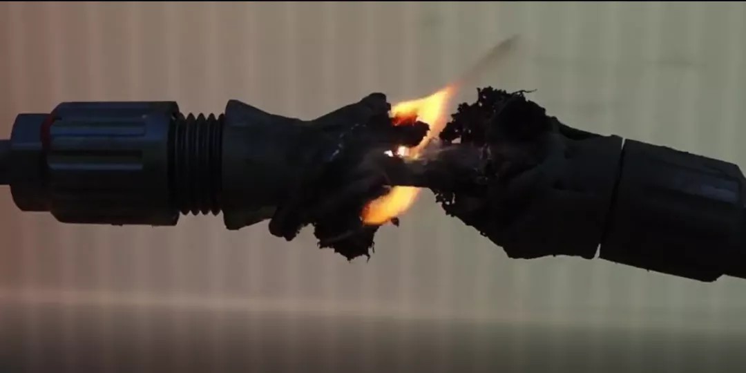 アーク故障 ： 太陽光発電所の安全性に影響